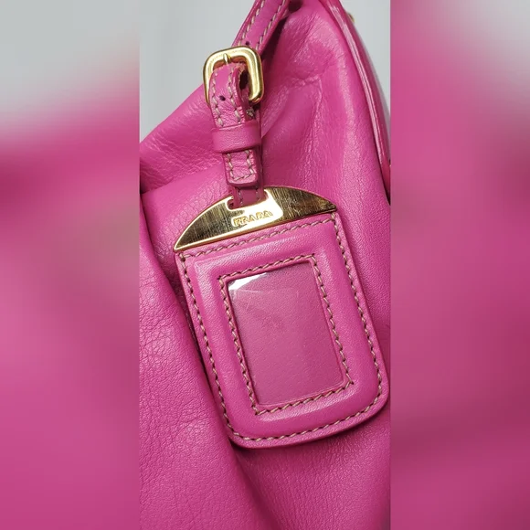 🔥HostPick🔥NWOT PRADA Milano Vibrant Pink Leather Shoulder Bag /Handbag Gold - Picture 14 of 16